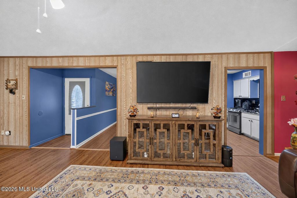 8645 Woodbine Drive, Southaven, MS 38671 — photo 5