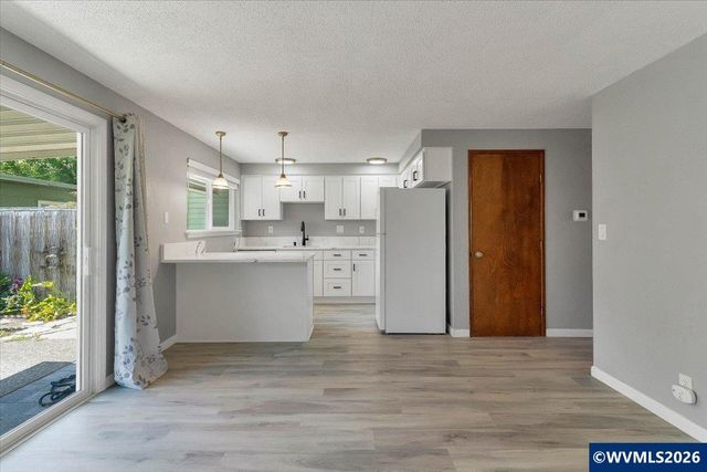 3808 3rd Av N, Keizer, OR 97303