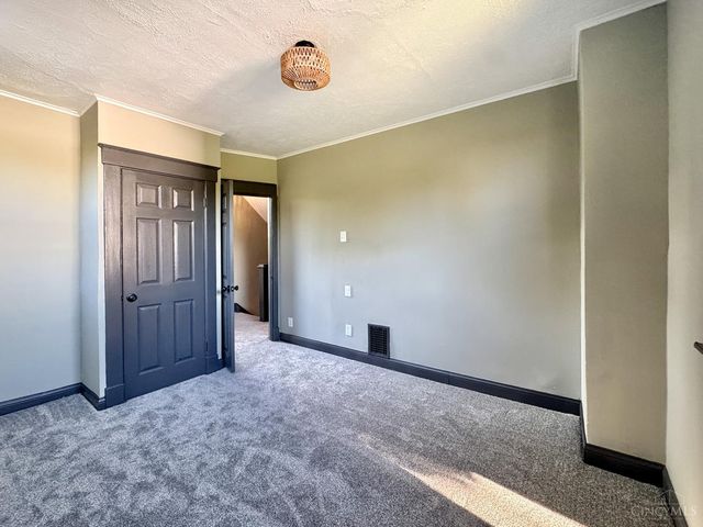 2908 Montclair Avenue, Cincinnati, OH 45211