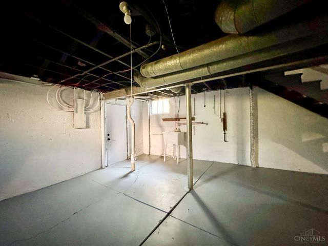 2908 Montclair Avenue, Cincinnati, OH 45211