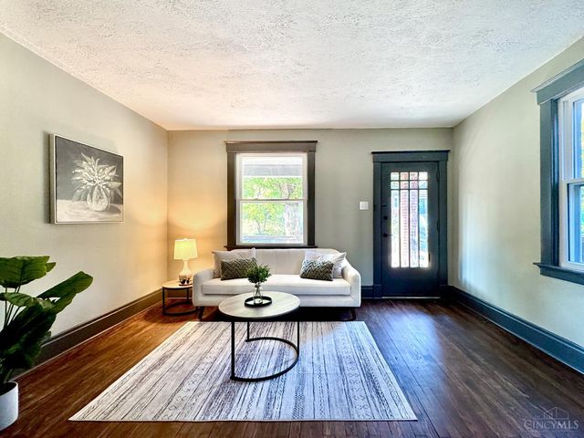 2908 Montclair Avenue, Cincinnati, OH 45211