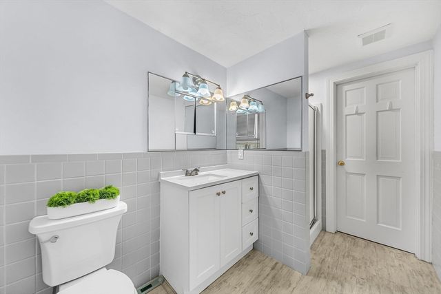 30 Brookside Rd, Needham, MA 02492