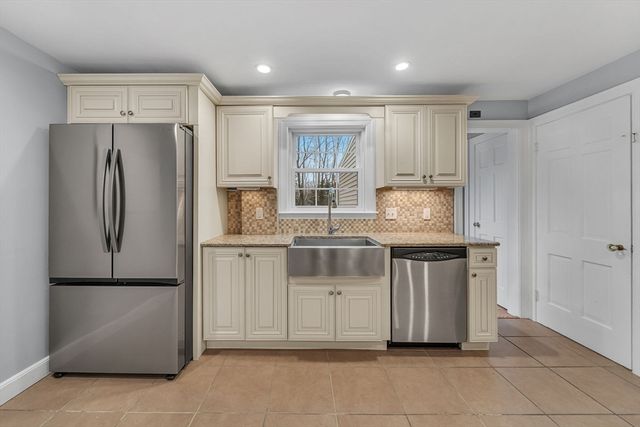30 Brookside Rd, Needham, MA 02492
