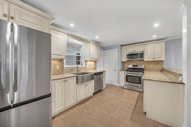 30 Brookside Rd, Needham, MA 02492