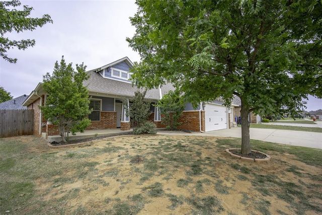 9104 Scarlet Boulevard, Yukon, OK 73099