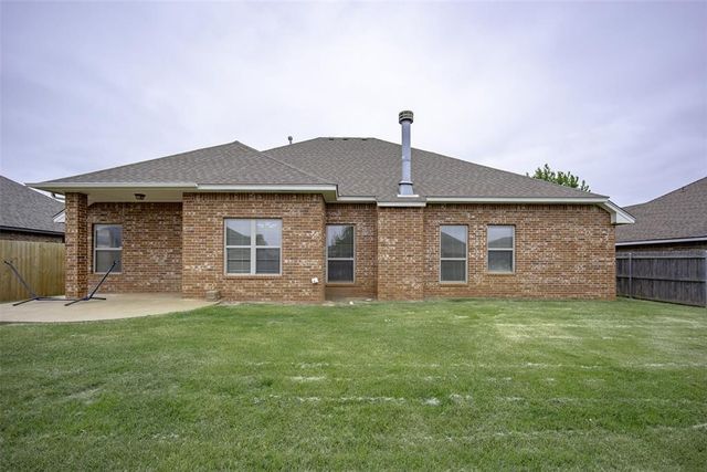 9104 Scarlet Boulevard, Yukon, OK 73099