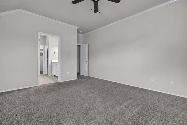 9104 Scarlet Boulevard, Yukon, OK 73099