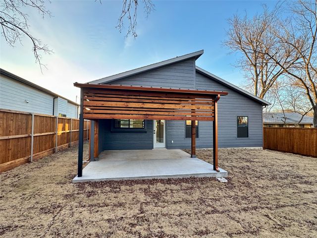 1609 Gibbons Street, Greenville, TX 75401