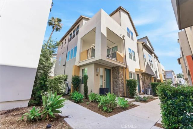 275 Pin Lane, Covina, CA 91722