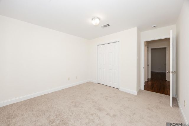 23680 Southpoint Dr, Denham Springs, LA 70726