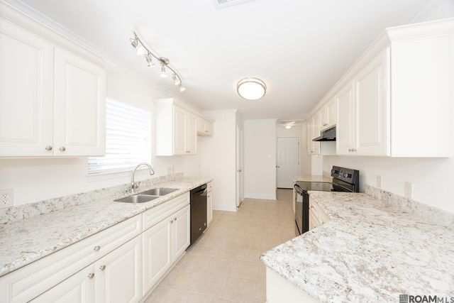 23680 Southpoint Dr, Denham Springs, LA 70726