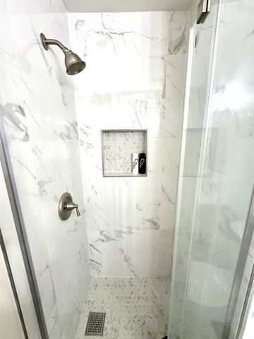 99 Rosewood Circle, Madera, CA 93637