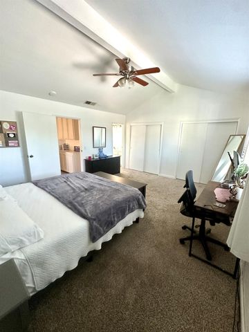 99 Rosewood Circle, Madera, CA 93637