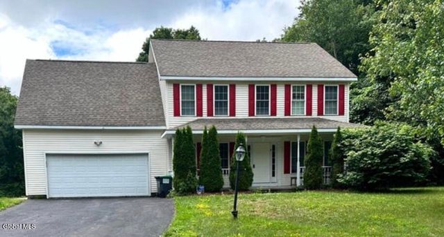 6 Chelsea Court, Schaghticoke, NY 12182