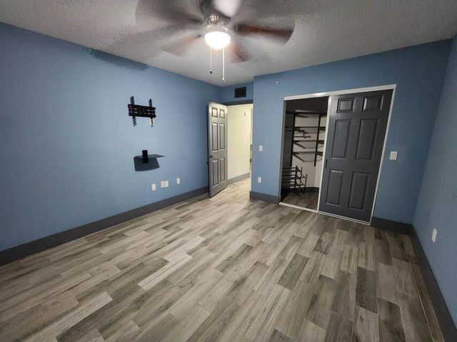 4211 San Marino Boulevard 105, West Palm Beach, FL 33409