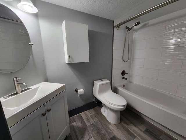 4211 San Marino Boulevard 105, West Palm Beach, FL 33409