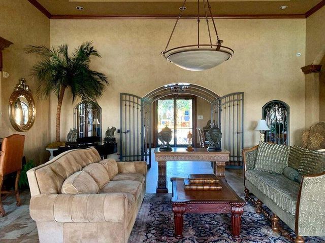 4211 San Marino Boulevard 105, West Palm Beach, FL 33409