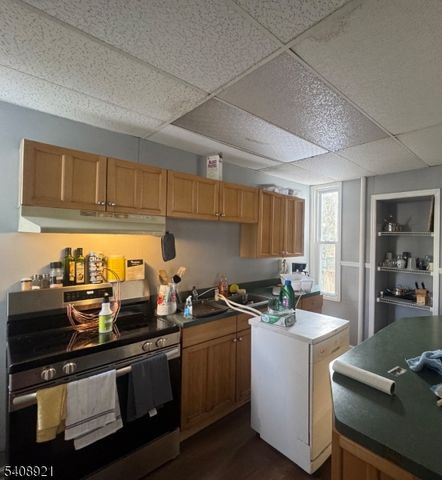 112 Chambers St, Phillipsburg Town, NJ 08865