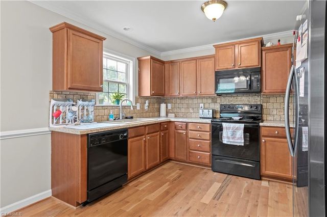 5126 Wallburg Road, Winston-salem, NC 27107