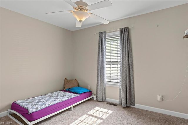 5126 Wallburg Road, Winston-salem, NC 27107