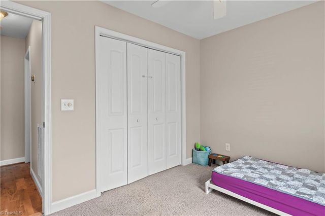 5126 Wallburg Road, Winston-salem, NC 27107