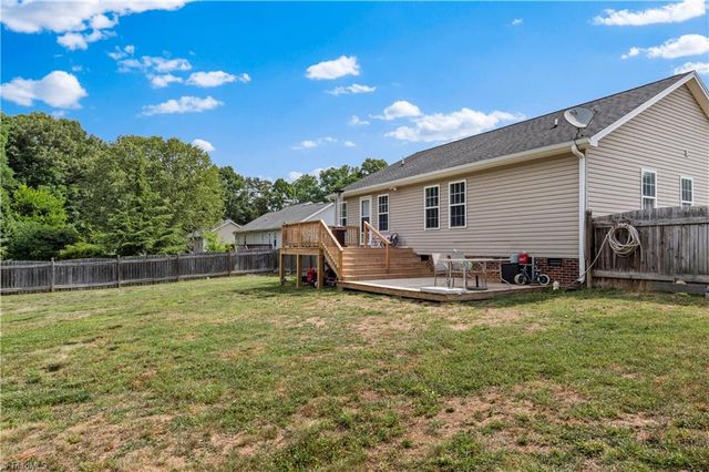 5126 Wallburg Road, Winston-salem, NC 27107