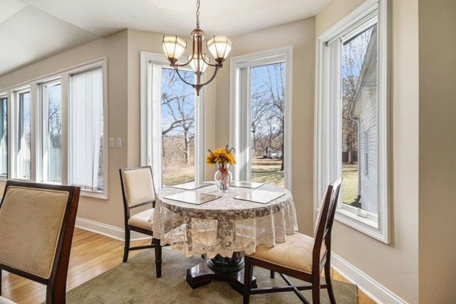 9011 Park Valley Court, Hobart, IN 46342