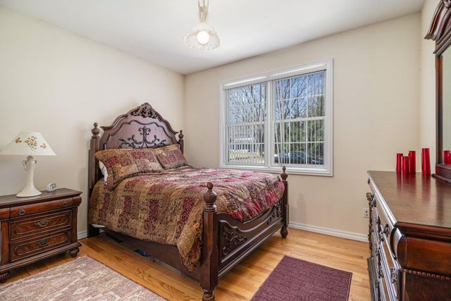 9011 Park Valley Court, Hobart, IN 46342