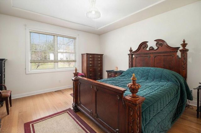 9011 Park Valley Court, Hobart, IN 46342