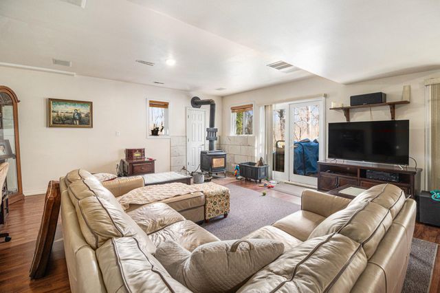 9011 Park Valley Court, Hobart, IN 46342