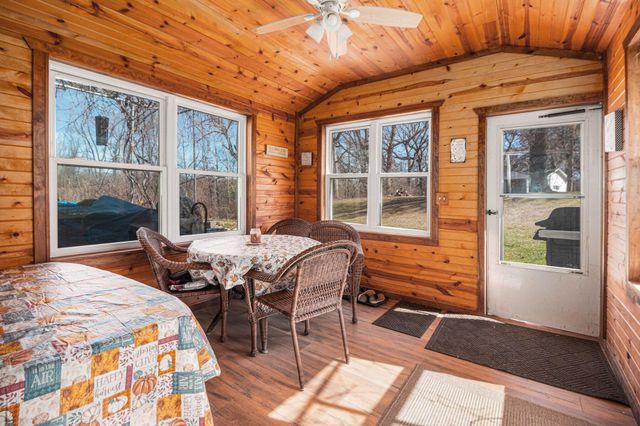 9011 Park Valley Court, Hobart, IN 46342