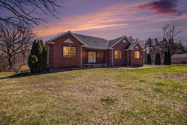 9011 Park Valley Court, Hobart, IN 46342