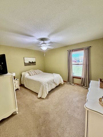 511 Donna Cir, Lawrenceburg, TN 38464