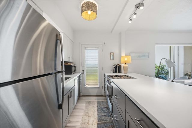 765 JOHN RINGLING BOULEVARD 5, Sarasota, FL 34236