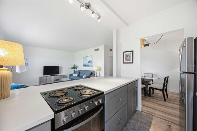765 JOHN RINGLING BOULEVARD 5, Sarasota, FL 34236