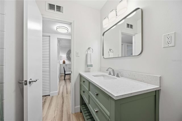 765 JOHN RINGLING BOULEVARD 5, Sarasota, FL 34236