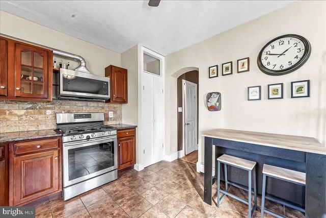 223 W PENNSYLVANIA AVE, Downingtown, PA 19335