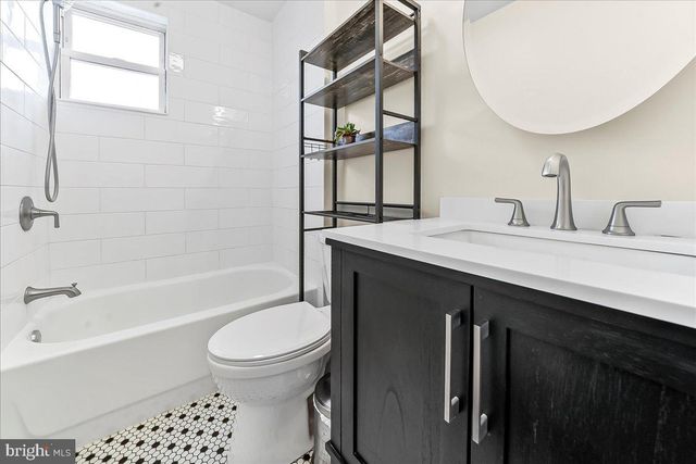 223 W PENNSYLVANIA AVE, Downingtown, PA 19335