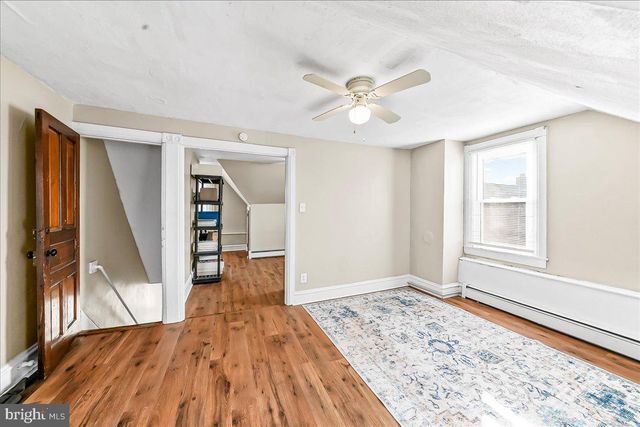 223 W PENNSYLVANIA AVE, Downingtown, PA 19335