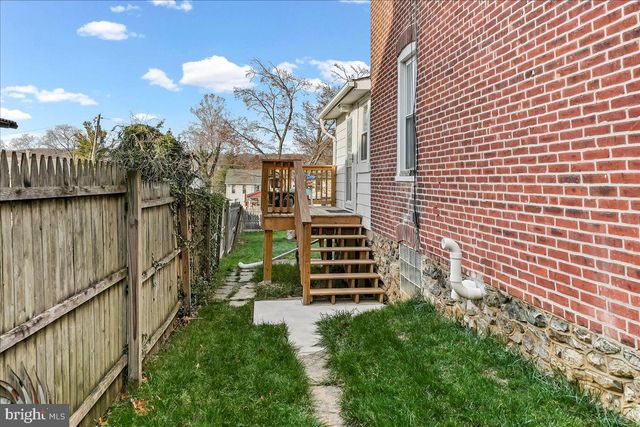 223 W PENNSYLVANIA AVE, Downingtown, PA 19335