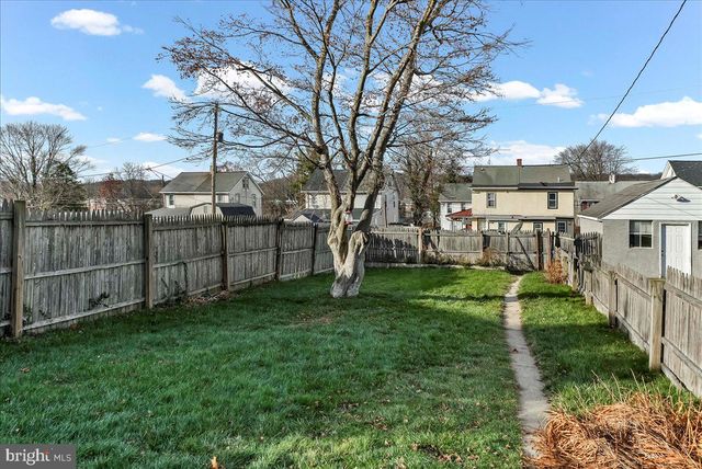 223 W PENNSYLVANIA AVE, Downingtown, PA 19335