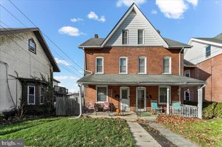 223 W PENNSYLVANIA AVE, Downingtown, PA 19335
