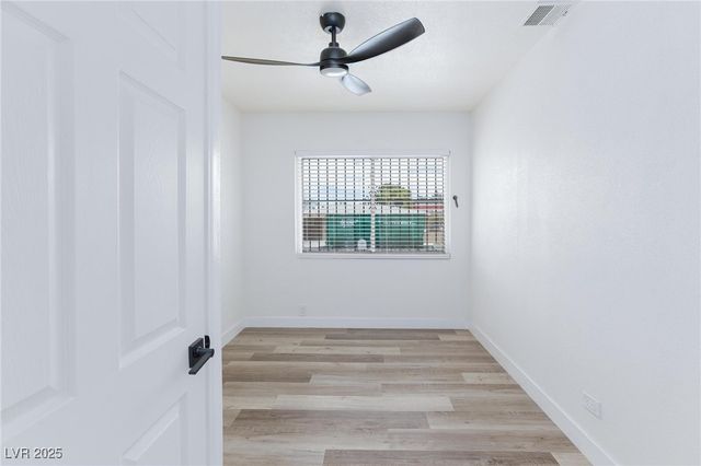 2312 Beverly Way, Las Vegas, NV 89104