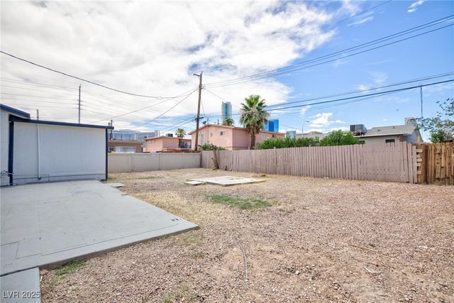 2312 Beverly Way, Las Vegas, NV 89104