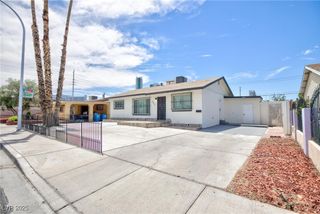 2312 Beverly Way, Las Vegas, NV 89104