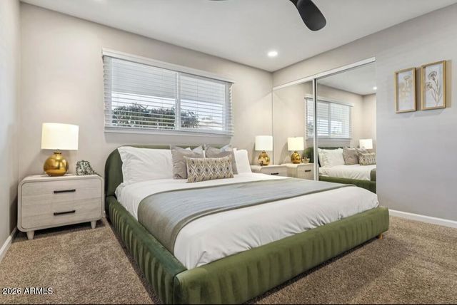 7635 E Minnezona Avenue, Scottsdale, AZ 85251