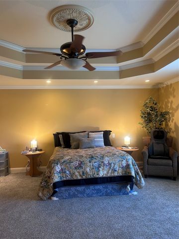 5620 S Lakeshore Drive, Shreveport, LA 71119