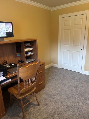 5620 S Lakeshore Drive, Shreveport, LA 71119