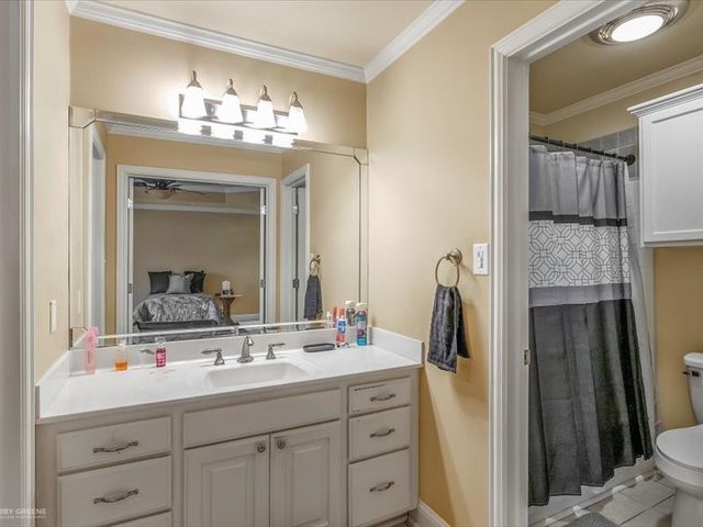 5620 S Lakeshore Drive, Shreveport, LA 71119