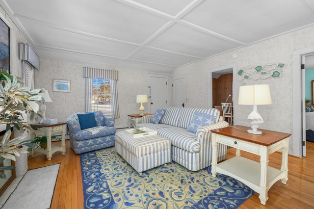 21 Nearmeadows Road, West Yarmouth, MA 02673